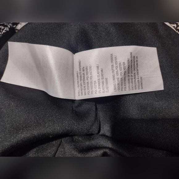 Joan Rivers Patchwork  Floral Print Blazer w/ Jewel neckline Sz L - Picture 11 of 11